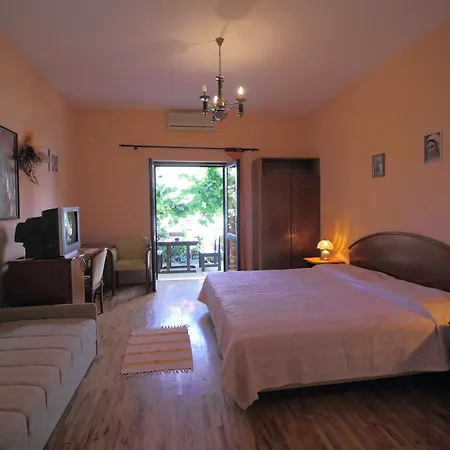 公寓 Magda- Comfort With Patio And Garden View 1 *