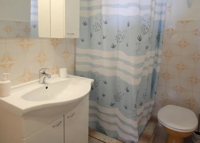 Magda- Comfort With Patio And Garden View 1 *