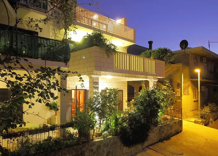 Magda- Comfort With Patio And Garden View 1 *